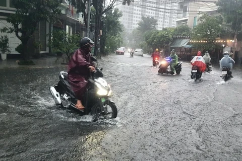 Một trận mưa lớn gây ngập tại Đà Nẵng. (Ảnh: TTXVN)