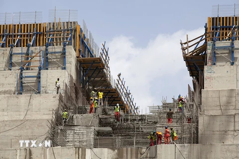Ảnh tư liệu: Công trường xây dựng đập thủy điện Đại Phục Hưng tại khu vực biên giới Sudan-Ethiopia ngày 31/3/2015. (Nguồn: AFP/TTXVN)