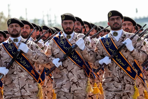 Ảnh tư liệu: Lực lượng Vệ binh Cách mạng Hồi giáo Iran (IRGC) tại lễ duyệt binh ở Tehran ngày 22/9/2018. (Nguồn: AFP/TTXVN)