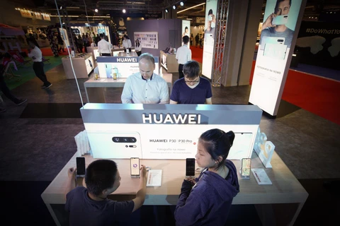 Gian hàng của Huawei tại Triển lãm điện tử ở Vacsava, Ba Lan, ngày 12/5/2019. (Nguồn: THX/TTXVN)