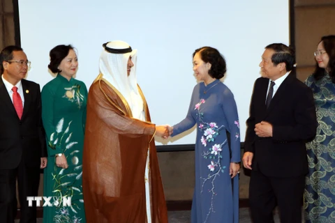 Trưởng Ban Dân vận Trung ương Trương Thị Mai hội kiến Phó Chủ tịch Quốc hội Mohammed Bin Abdullah Al-Sulaiti. (Ảnh: Ngự Bình/TTXVN)