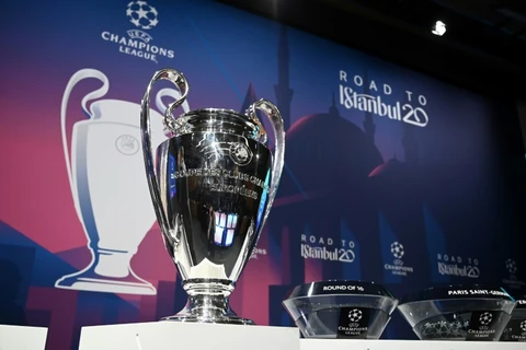 Chiếc cup vô địch Champions League. (Nguồn: AFP)