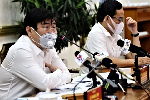 Chủ tịch Ủy ban Nhân dân Thành phố Hồ Chí Minh tại buổi họp Ban chỉ đạo phòng, chống COVID-19. (Nguồn: Trung tâm Báo chí TP.Hồ Chí Minh)