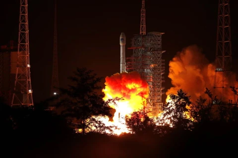 Một vụ phóng tên lửa lên quỹ đạo của Trung Quốc. (Nguồn: arstechnica)