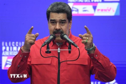 Tổng thống Venezuela Nicolas Maduro phát biểu tại một địa điểm bỏ phiếu ở Fuerte Tiuna, Caracas, ngày 8/8/2021. (Ảnh: AFP/TTXVN)