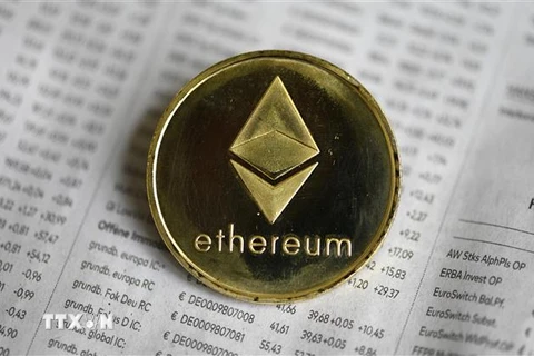 Đồng tiền điện tử ethereum. (Ảnh: AFP/TTXVN)