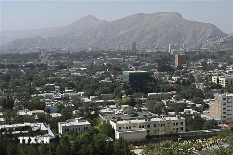 Thủ đô Kabul của Afghanistan nhìn từ trên cao, ngày 15/8/2021. (Ảnh: AFP/TTXVN)