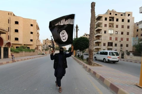 Một phiến quân IS ở Iraq. (Nguồn: Reuters)