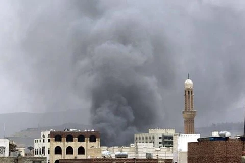 Hiện trường một vụ không kích tại Yemen. (Nguồn: Freedom Online)