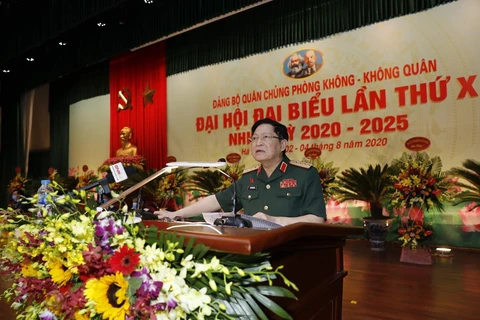 Đại tướng Ngô Xuân Lịch, Bộ trưởng Bộ Quốc phòng phát biểu chỉ đạo Đại hội. (Ảnh: Dương Giang/TTXVN)
