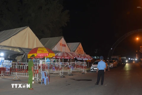 Xuyên đêm kiểm soát dịch tại các chốt cửa ngõ ra vào thành phố Đà Nẵng