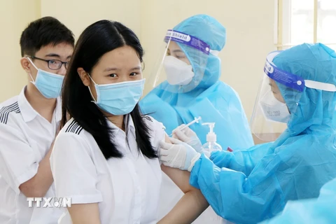 Gần 90% trẻ từ 12-17 tuổi ở Phú Thọ được tiêm vaccine phòng COVID-19