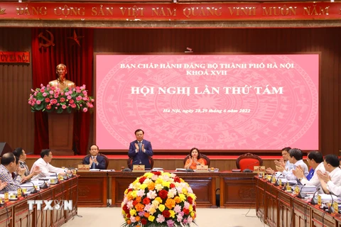 Ban chấp hành Đảng bộ thành phố Hà Nội xem xét nhiều vấn đề quan trọng