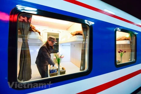 Đoàn tàu 5 sao của Tổng công ty Đường sắt Việt Nam đưa vào khai thác đã nhận được nhiều khen ngợi của hành khách đi tàu. (Ảnh: Minh Sơn/Vietnam+)