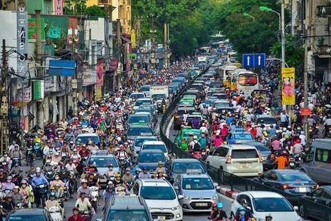 Bộ Giao thông Vận tải giữ quan điểm xe taxi công nghệ phải có hộp đèn ‘taxi’. (Ảnh: Minh Sơn/Vietnam+)