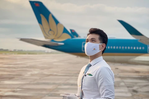 Tiếp viên Nguyễn Hữu Trung đã nhiều lần tham gia các chuyến bay đưa công dân Việt Nam từ nước ngoài về nước. (Ảnh: Nhân vật cung cấp)