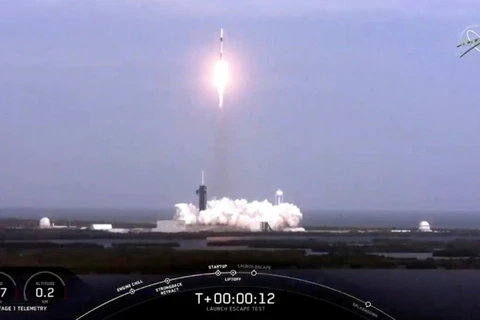 Ảnh chụp video về thử nghiệm giải cứu phi hành đoàn trong tình huống khẩn cấp của SpaceX. (Nguồn: NASA)