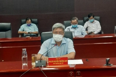 Thứ trưởng Bộ Y tế Nguyễn Trường Sơn kiêm nhiệm giữ chức Phó Trưởng ban Ban Bảo vệ, chăm sóc sức khỏe cán bộ Trung ương (Ảnh: TTXVN)