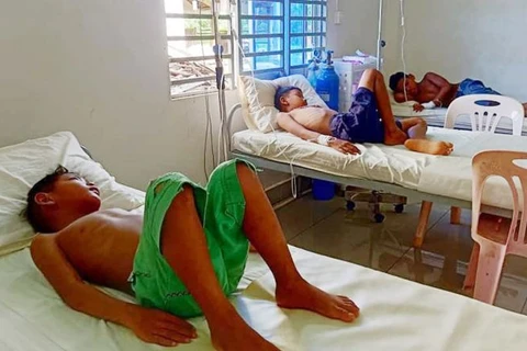 Các bệnh nhi điều trị bệnh sốt Chikungunya tại Siem Reap. (Nguồn: phnompenhpost.com)