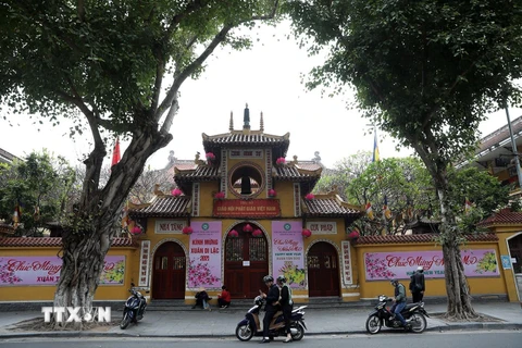 Chùa Quán Sứ, trụ sở của Giáo hội Phật giáo Việt Nam đóng cửa phòng tránh COVID-19. (Ảnh: Phan Tuấn Anh/TTXVN)