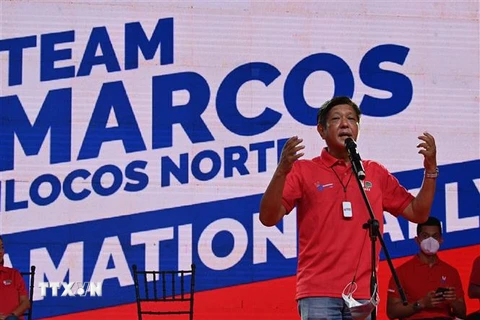 Ông Ferdinand Marcos Jr phát biểu trong cuộc vận động tranh cử ở Laoag , Philippines, ngày 25/3/2022. (Ảnh: AFP/TTXVN)