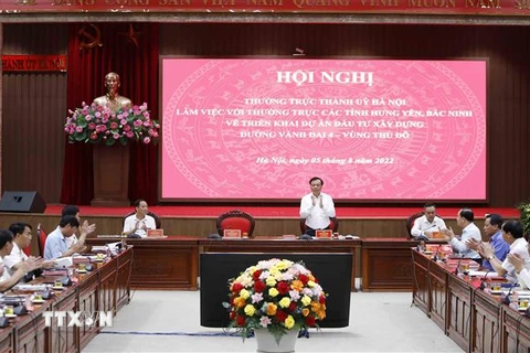 Thường trực thành phố Hà Nội tổ chức Hội nghị để bàn, triển khai Dự án đầu tư xây dựng Vành đai 4 - Vùng Thủ đô. (Ảnh: An Đăng/TTXVN)
