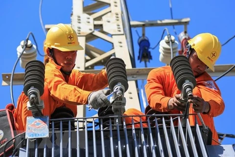 Việt Nam đang hướng tới mục tiêu xây dựng thị trường điện cạnh tranh. (Ảnh: TTXVN phát)