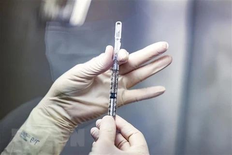 Một loại vắcxin phòng COVID-19. (Nguồn: AFP/TTXVN)