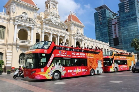 Tuyến xe buýt vòng quanh Thành phố Hồ Chí Minh đạt 10/10 tiêu chí an toàn. (Ảnh: Mỹ Phương/TTXVN) 