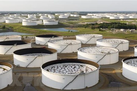 Toàn cảnh cơ sở dự trữ dầu thô ở Cushing, Oklahoma (Mỹ). (Ảnh: AFP/TTXVN)