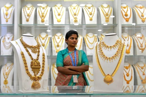 Một cửa hàng kim hoàn ở Bangalore, Ấn Độ. (Ảnh: AFP/TTXVN) 
