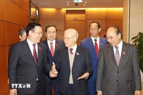Tổng Bí thư Nguyễn Phú Trọng và các lãnh đạo Đảng, Nhà nước đến dự phiên bế mạc Kỳ họp bất thường lần thứ hai. (Ảnh: Trí Dũng/TTXVN) 