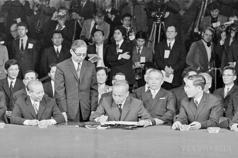 [Mega Story] Hiệp định Paris: Đỉnh cao nền ngoại giao Việt Nam