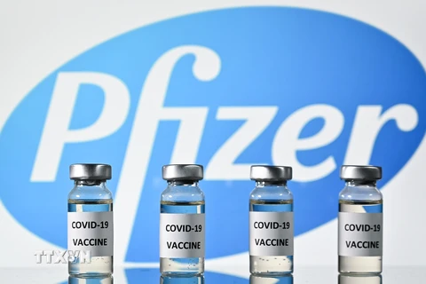Vaccine ngừa COVID-19 do Pfizer và BioNTech phối hợp phát triển. (Ảnh: AFP/TTXVN)