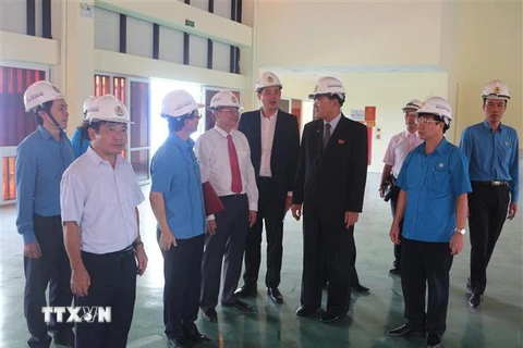 Đoàn đại biểu Tổng đồng minh chức nghiệp Triều Tiên thăm Dự án thiết chế Công đoàn tại Hà Nam. (Ảnh: Thanh Tuấn/TTXVN)