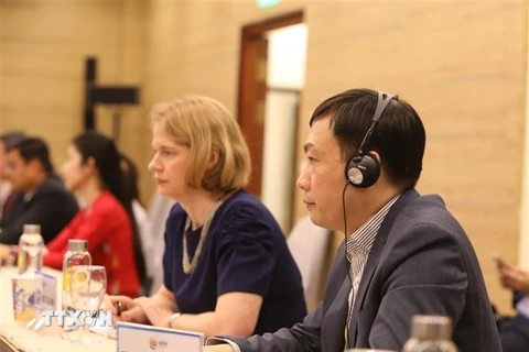 Đại biểu Việt Nam dự Phiên họp đặc biệt của các Nhà lãnh đạo ASEAN về tăng quyền năng phụ nữ trong thời đại số. (Ảnh: Văn Điệp/TTXVN)