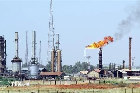 Một cơ sở khai thác dầu của Iran. (Ảnh: IRNA/TTXVN)