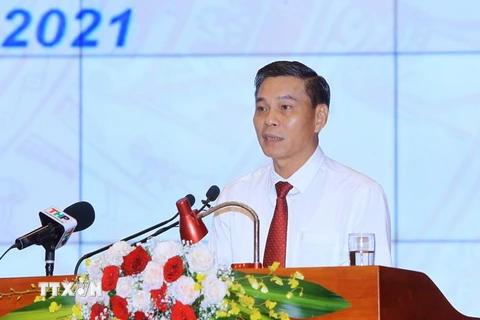 Chủ tịch Ủy ban nhân dân Hải Phòng Nguyễn Văn Tùng phát biểu tại hội nghị. (Ảnh: An Đăng/TTXVN)