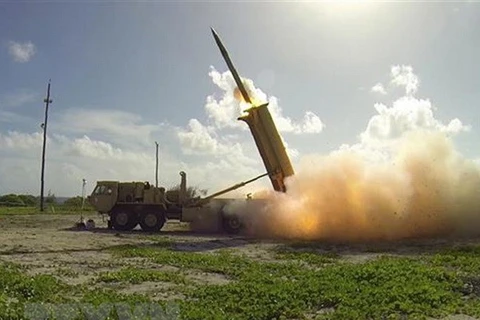 Hệ thống phòng thủ THAAD của Mỹ được thử nghiệm tại đảo Wake ở Thái Bình Dương. (Nguồn: AFP/TTXVN)