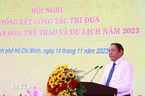 Bộ trưởng Bộ Văn hóa, Thể thao và Du lịch Nguyễn Văn Hùng phát biểu tại Hội nghị. (Ảnh: Thu Hương/TTXVN)
