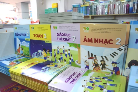 Sách giáo khoa theo chương trình giáo dục phổ thông mới. (Ảnh: PV/Vietnam+)