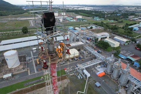 Công tác bảo dưỡng sửa chữa tại Nhà máy Xử lý khí Dinh Cố tháng 9/2022. (Ảnh: PV/Vietnam+)