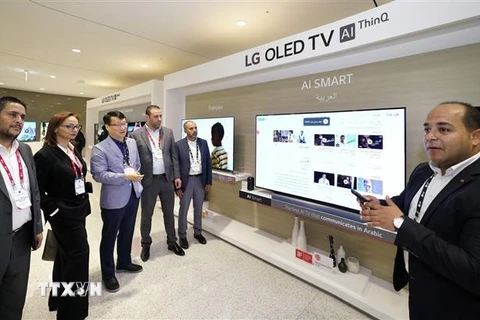 Mẫu TV của hãng LG được giới thiệu tại hội chợ ở Seoul, Hàn Quốc, ngày 11/4/2019. (Nguồn: Yonhap/TTXVN) 
