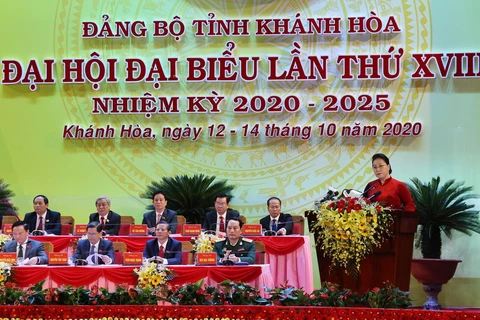 Chủ tịch Quốc hội Nguyễn Thị Kim Ngân phát biểu tại Đại hội đại biểu Đảng bộ tỉnh Khánh Hòa lần thứ XVIII. (Ảnh: Trọng Đức/TTXVN)