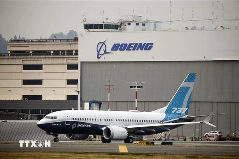 Máy bay Boeing 737 MAX thưc hiện chuyến bay kiểm tra tại nhà máy của Boeing ở Seattle, Washington, Mỹ, ngày 30/9/2020. (Ảnh: AFP/TTXVN) 