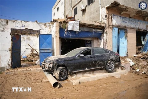 Cảnh đổ nát sau trận ngập lụt do bão Daniel tại thành phố Derna, ngày 11/9/2023. (Ảnh: THX/TTXVN)