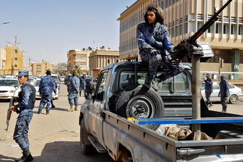 Lực lượng tự xưng Quân đội Quốc gia Libya do Tướng Haftar chỉ huy tuần tra tại thành phố Sebha, miền nam Libya ngày 6/2/2019. (Nguồn: AFP/TTXVN)