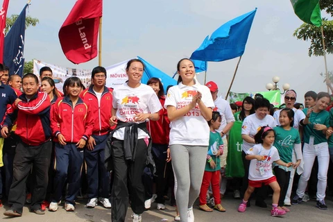 Gây quỹ gần 1,5 tỷ đồng từ "Chạy vì trẻ em Hà Nội 2013"