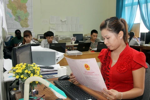 Quyết liệt hoàn thành cấp giấy chứng nhận quyền sử dụng đất