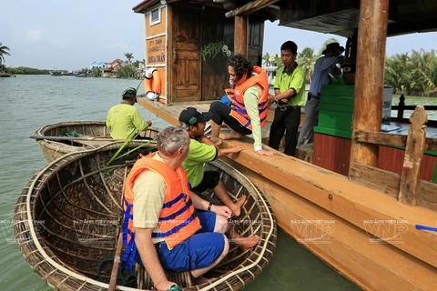 [Photo] Quảng Nam: Khám phá ốc đảo dừa nước Cẩm Thanh 